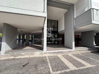 Immobile commerciale in Vendita a Bari, 98'000€, 116 m²