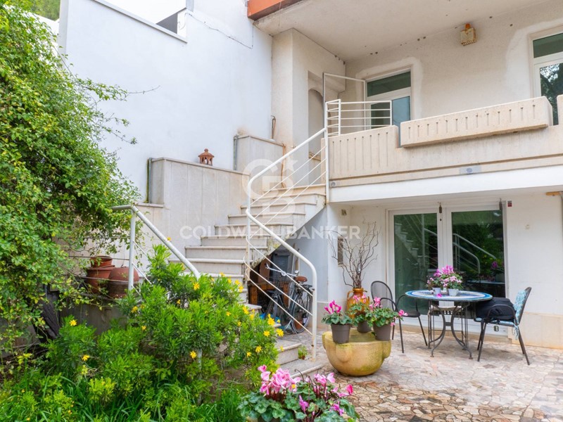 Bilocale in Vendita a Adelfia, 90'000€, 80 m²