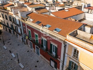 Appartamento in Vendita a Acquaviva delle Fonti, 580'000€, 390 m²