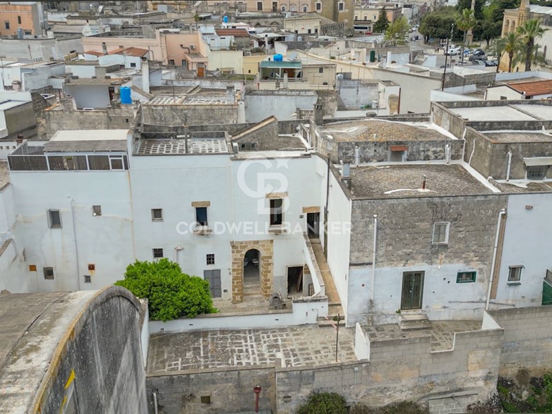 Casa Indipendente in Vendita a Mesagne, 420'000€, 570 m²