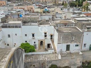 Casa Indipendente in Vendita a Mesagne, 420'000€, 570 m²