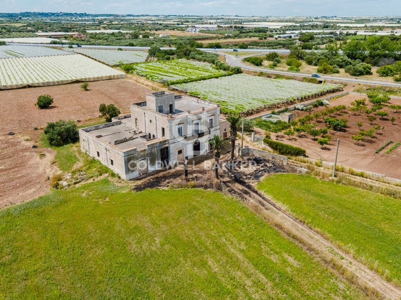 Rustico in Vendita a Mola di Bari, 1'350'000€, 1100 m²