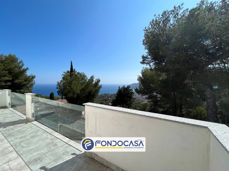 Trilocale in Vendita a Andora, 425'000€, 70 m²