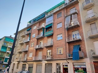 Trilocale in Vendita a Torino, 79'000€, 75 m²