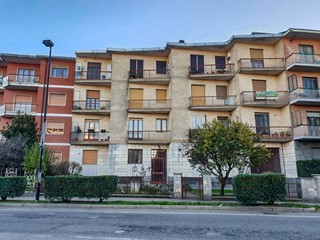 Quadrilocale in Vendita a Leinì, 175'000€, 100 m²
