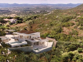 Villa in Vendita a Olbia, 890'000€, 180 m²