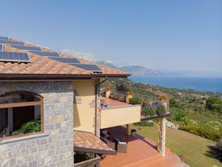 Villa in Vendita a Santa Marina, 300 m²