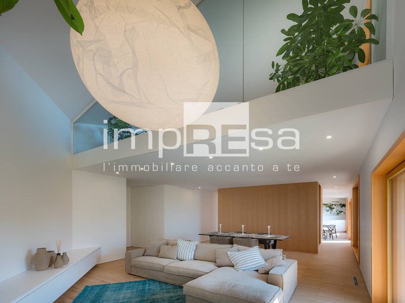 Villa in Vendita a Jesolo, 740'000&euro;, 311 m²