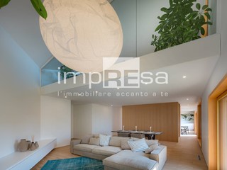 Villa in Vendita a Jesolo, 740'000€, 311 m²