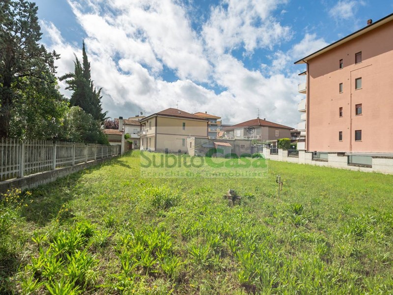 Terreno edificabile in Vendita a San Giovanni Teatino, 350'000€, 1290 m²
