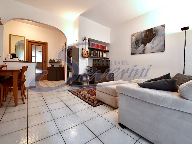 Trilocale in Vendita a Como, 183'000€, 95 m²
