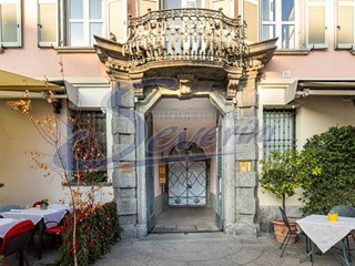 Trilocale in Affitto a Como, 1'300€, 85 m²