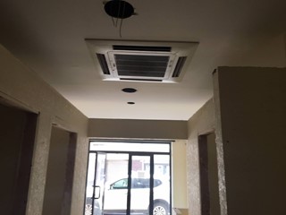 Immobile commerciale in Affitto a Catanzaro, 750&euro;, 76 m²