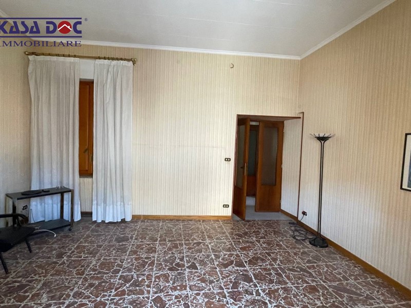 Quadrilocale in Vendita a Catanzaro, 75'000&euro;, 162 m²