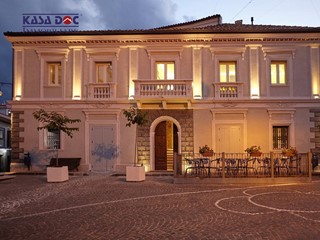 Appartamento in Vendita a Amaroni, 650'000€, 525 m²