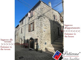 Quadrilocale in Vendita a Giove, 68'000€, 93 m²