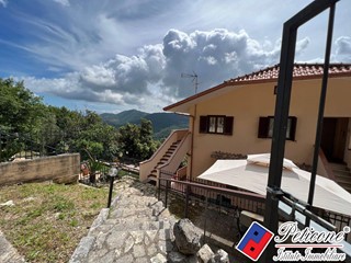 Trilocale in Vendita a Lenola, 89'000€, 58 m²