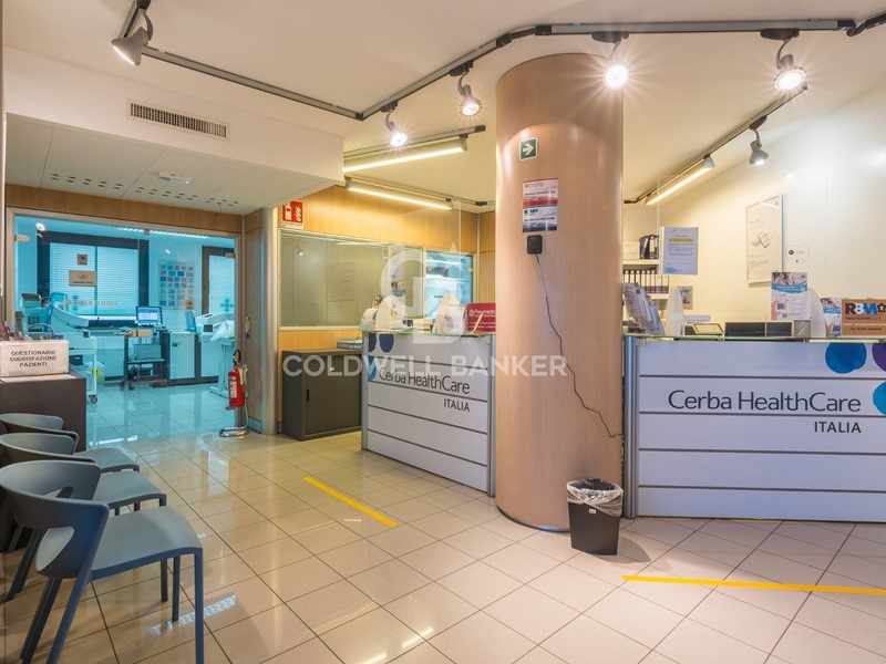 Laboratorio in Vendita a Pesaro, 550'000&euro;, 274 m²