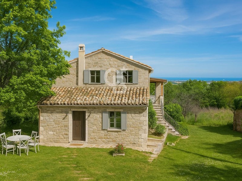 Rustico in Vendita a Saludecio, 290'000€, 230 m²