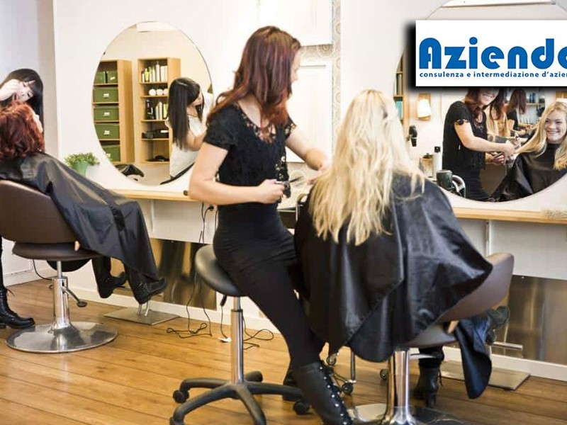 Attività commerciale in Vendita a Verona, 50'000€, 60 m²