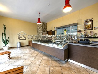 Ufficio in Vendita a Ranica, 120'000€, 100 m²