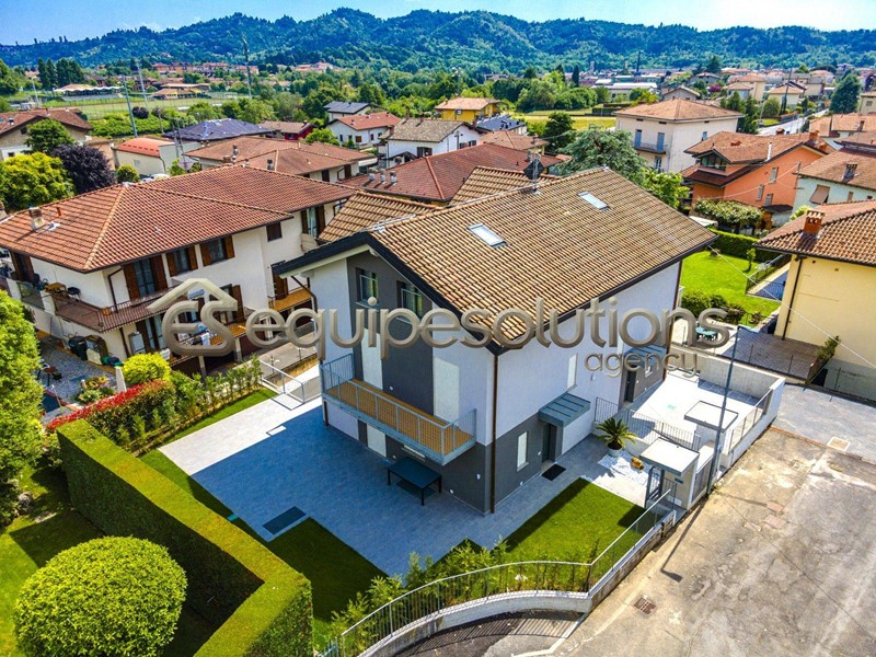 Casa Semi Indipendente in Vendita a Sorisole, 419'000€, 200 m²