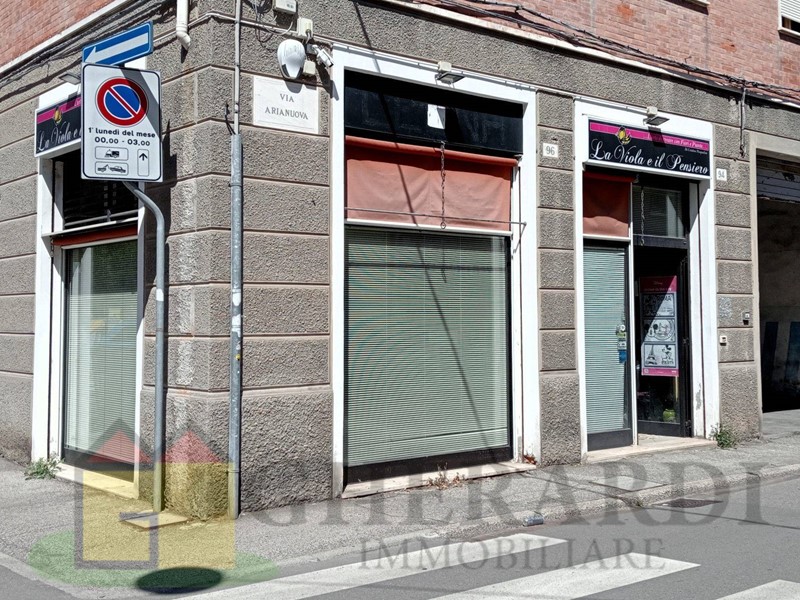 Immobile commerciale in Vendita a Ferrara, 89'000€, 77 m²