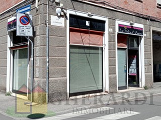 Immobile commerciale in Vendita a Ferrara, 89'000€, 77 m²