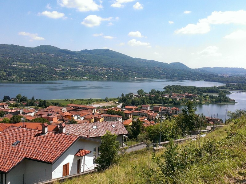 Terreno edificabile in Vendita a Civate, 198'000€, 1068 m²