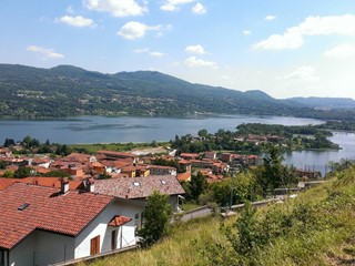 Terreno edificabile in Vendita a Civate, 198'000€, 1068 m²