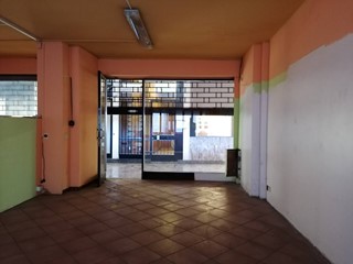 Immobile commerciale in Vendita a Lecco, 70'000€, 51 m²