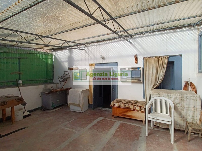 Appartamento in Vendita a Perinaldo, 150'000€, 110 m²