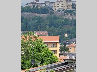 Trilocale in Vendita a Bergamo, 230'000€, 120 m²