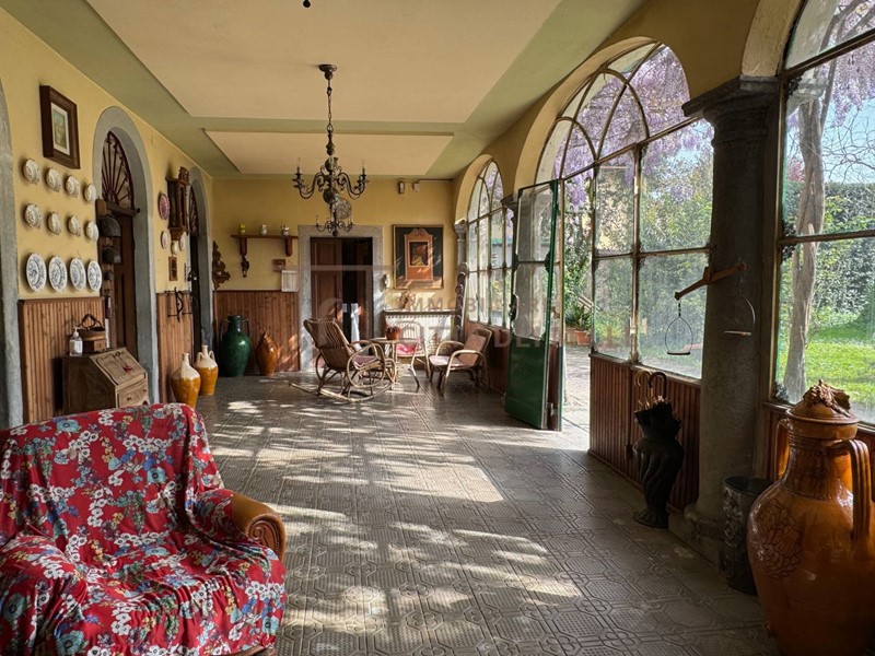 Villa in Vendita a Grumello del Monte, 980'000€, 1150 m²