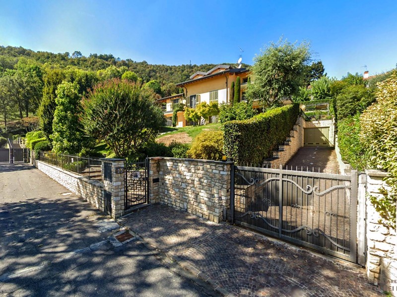 Villa in Vendita a Torre Boldone, 1'380'000€, 933 m²