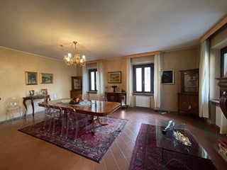 Casa Indipendente in Vendita a Ferrara, 600'000€, 450 m²