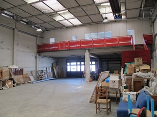 Capannone in Vendita a Ferrara, 199'000€, 500 m²