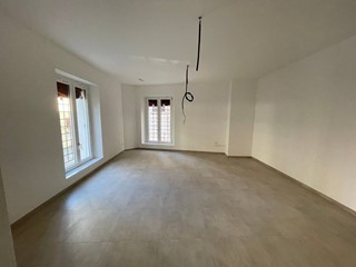 Trilocale in Vendita a Ferrara, 650'000&euro;, 253 m²