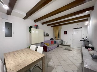 Casa Indipendente in Vendita a Masi Torello, 68'000€, 80 m²