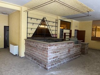 Negozio in Vendita a Comacchio, 90'000€, 92 m²