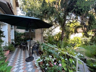 Casa Indipendente in Vendita a Ferrara, 490'000€, 270 m²