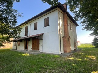 Casa Indipendente in Vendita a Ferrara, 480'000&euro;, 709 m²