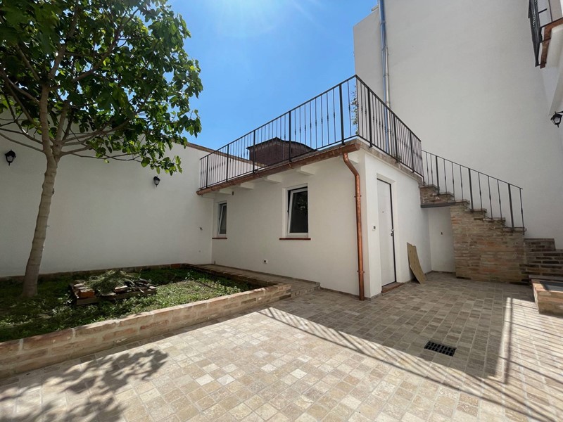 Casa Indipendente in Vendita a Ferrara, 760'000&euro;, 290 m²