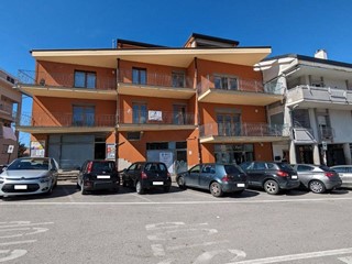 Ufficio in Affitto a Ariano Irpino, 290 m²
