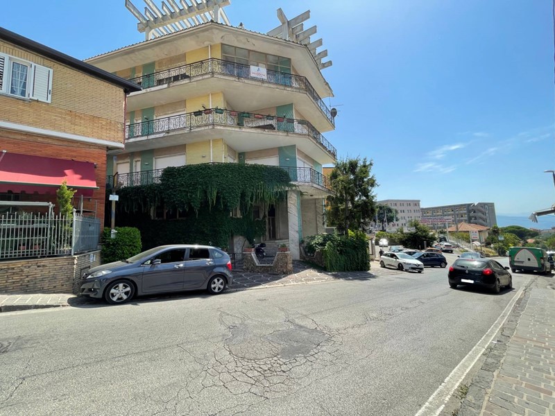 Appartamento in Vendita a Ariano Irpino, 200'000&euro;, 210 m²