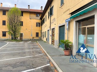 Immobile commerciale in Vendita a Olgiate Olona, 65'000€, 66 m²