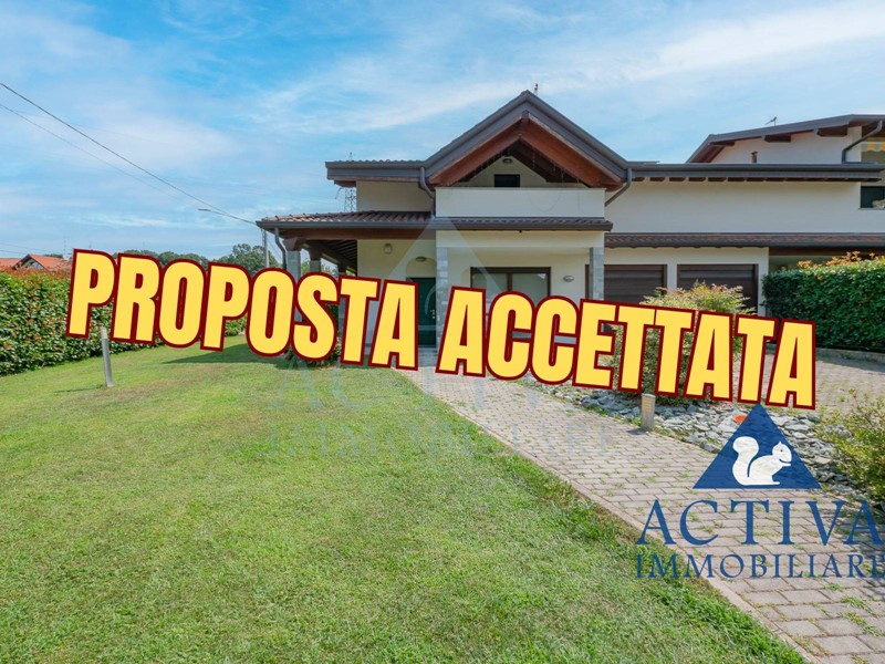 Villa in Vendita a Gorla Minore, 420'000€, 214 m²