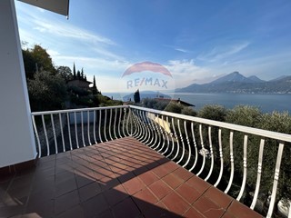 Villa in Vendita a Brenzone sul Garda, 1'575'000€, 160 m²
