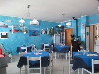 Attività commerciale in Vendita a Montesilvano, 80'000€, 100 m²