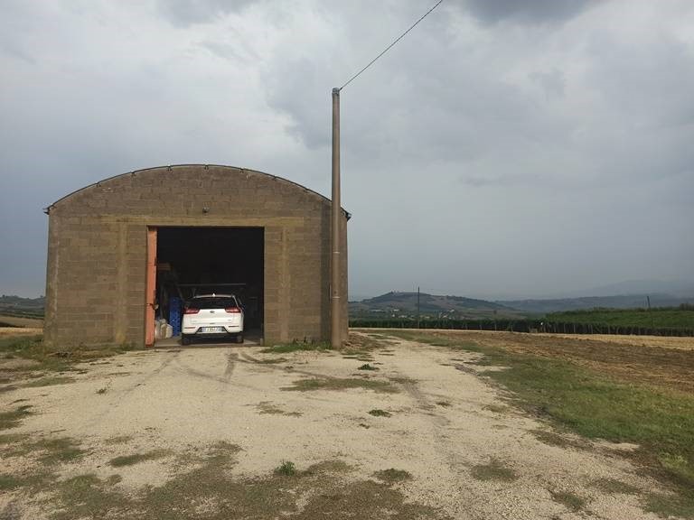 Terreno agricolo in Vendita a Nocciano, 140'000€, 40600 m²